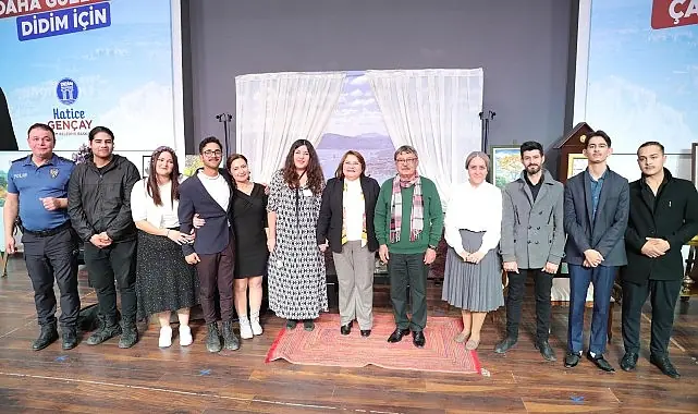 Birçok ödüle layık görülen “Ağaçlar Ayakta Ölür” adlı tiyatro oyunu Didim Belediyesi Tiyatro Topluluğu tarafından sergilendi