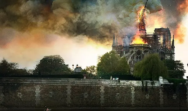 2 Bölümlük Seri   ‘Notre Dame: Küllerinden Doğan Tarih’ 