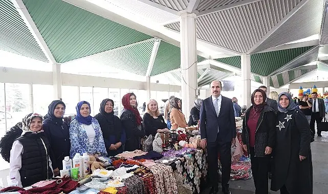 Başkan Altay Tüm Konyalıları KOMEK Pazarı’na Davet Etti