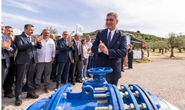 Dikili’de toprak suyla buluştu, üretici bayram sevinci yaşadı