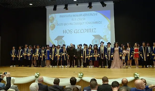 Mustafa Hakan Güvençer Fen Lisesi’nde Mezuniyet Coşkusu