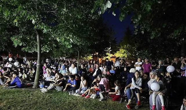 Büyükşehir Bandosu Körfez sahilini inletti