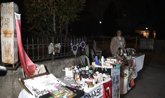 Bu sokakta eğlence ve alışveriş bir arada
