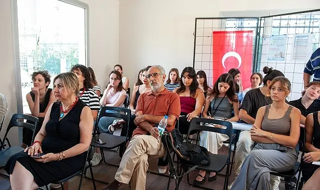 Karşıyaka’da genç tasarımcıların eserleri Galeri Alt’ta sergileniyor