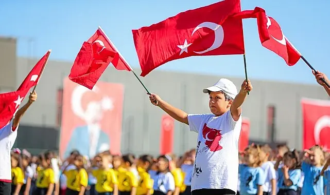 Aliağalılar Cumhuriyetin 102. Yılını Hep Birlikte Coşkuyla Kutlayacak