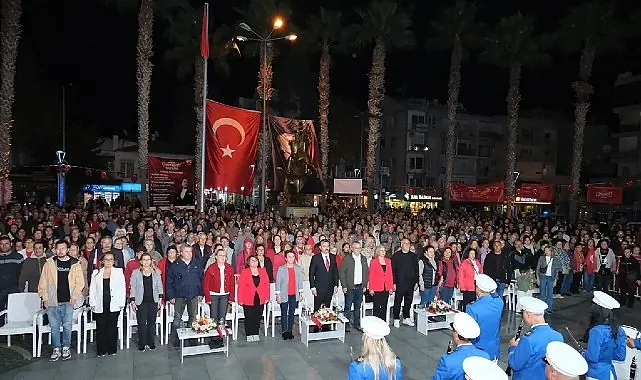 Dikili’de Cumhuriyet Bayramı Coşkusu