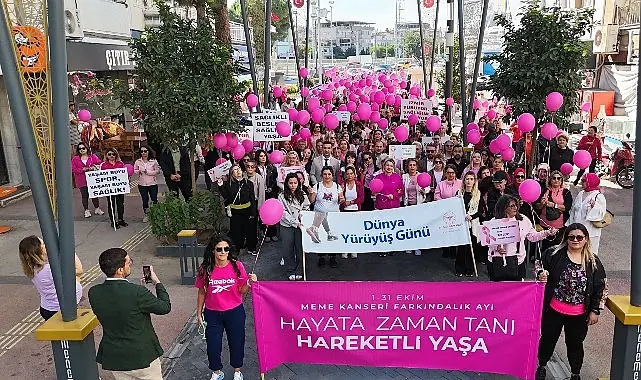 Menemenli kadınlardan pembe yürüyüş!
