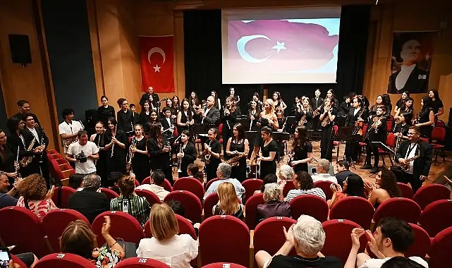 Onkoloji bölümündeki çocuklar için iyilik konseri