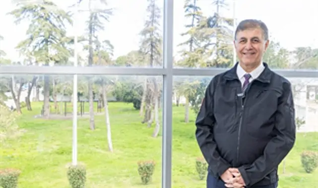 Başkan Tugay’dan Kültürpark’a yeni kütüphane müjdesi